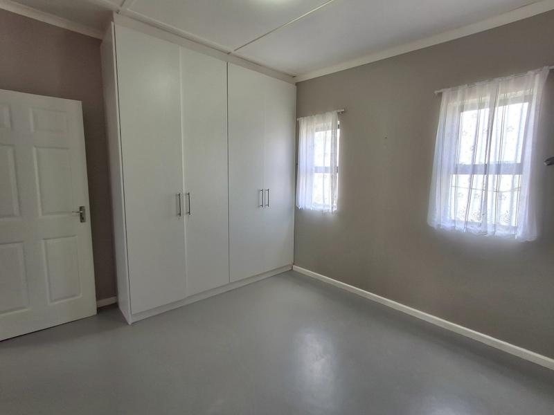 2 Bedroom Property for Sale in Britannia Bay Western Cape